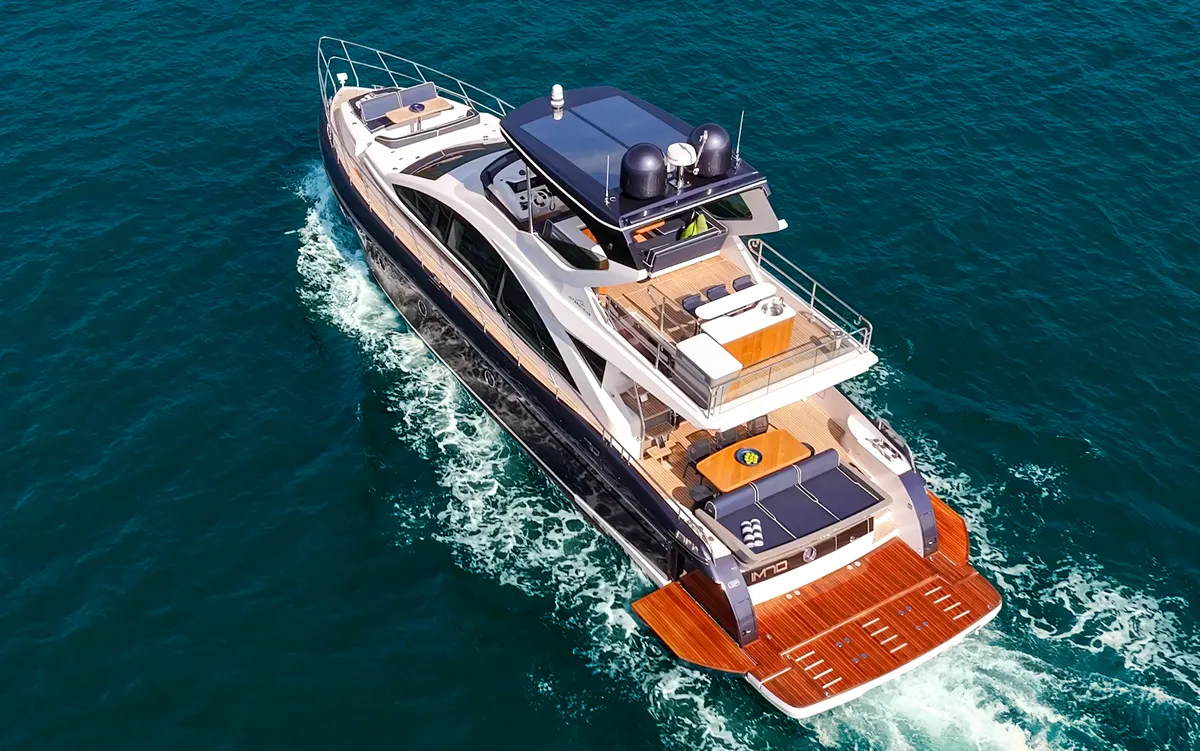 Intermarine 70 — Exterior (1 de 3)