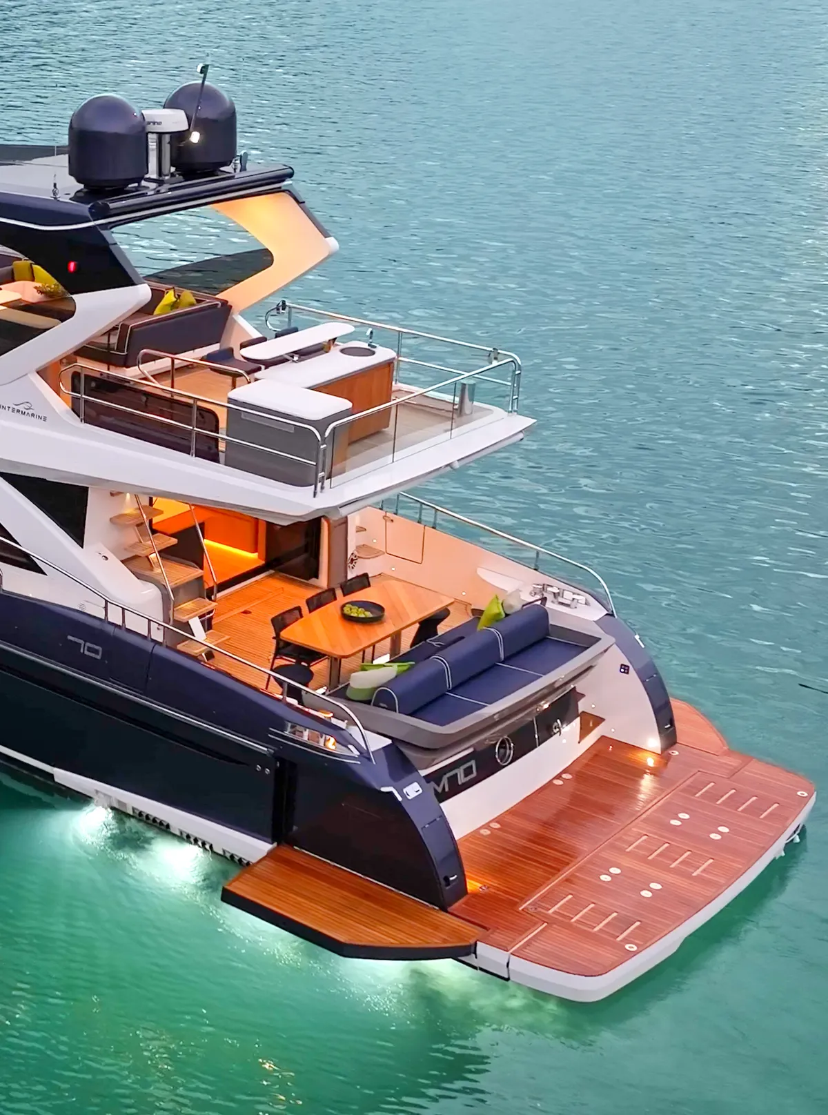 Intermarine 70 — Exterior (2 de 3)